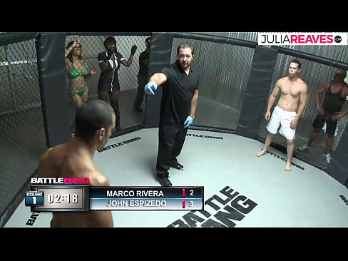 ❤️ Ultimate Fighter fucks wata lamba yarinya dama bayan fada a cikin zobe ❤️ Batsa ❌️