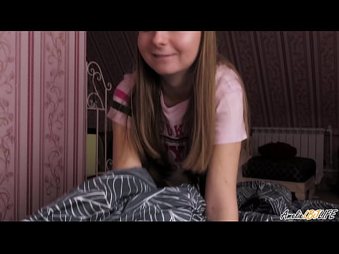 ❤️ Blondie tana tsotsar BFF's dinta sosai kuma ta sami Cum A Bakinta ❤️ Batsa ❌️